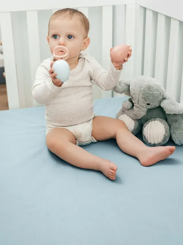 Comfy Cubs Muslin Fitted Crib Sheet