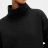 Gapfit Quilted Jacquard Knit Funnel-Neck Pullover