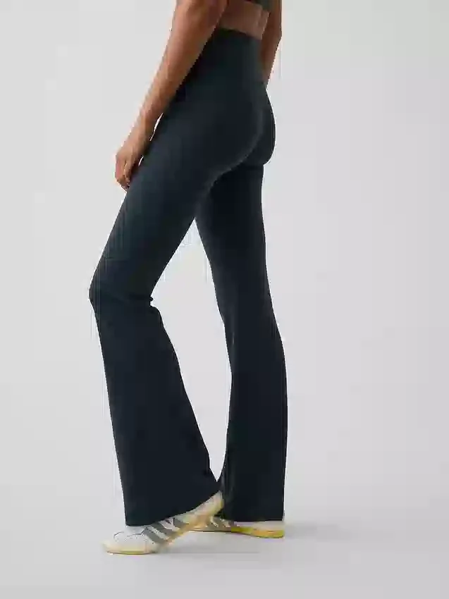 Gapfit Smooth High Rise Baby Boot Leggings