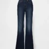 High Rise '70S Flare Jeans