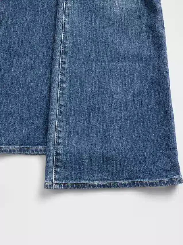 High Rise '70S Flare Jeans