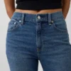 High Rise '90S Slim Straight Crop Jeans