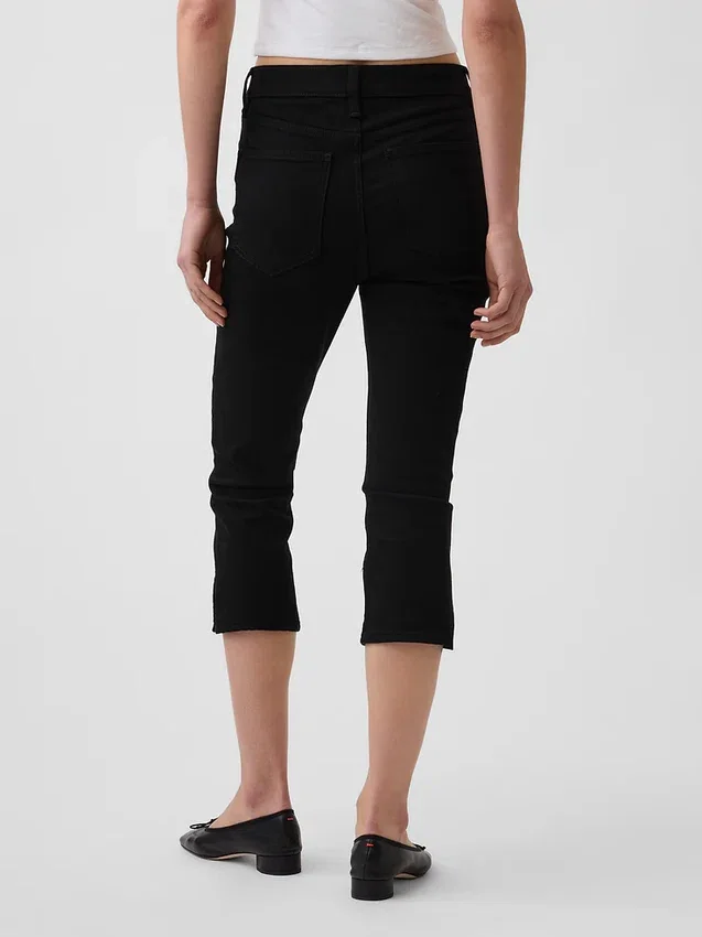 High Rise Cropped Capri Jeans