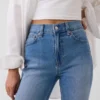 High Rise Cuffed '90S Slim Straight Jeans