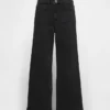 High Rise Stride Wide-Leg Ankle Jeans