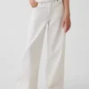 Low Rise Stride Wide-Leg Jeans
