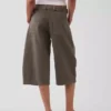 Mid Rise Belted Culotte Barrel Pants
