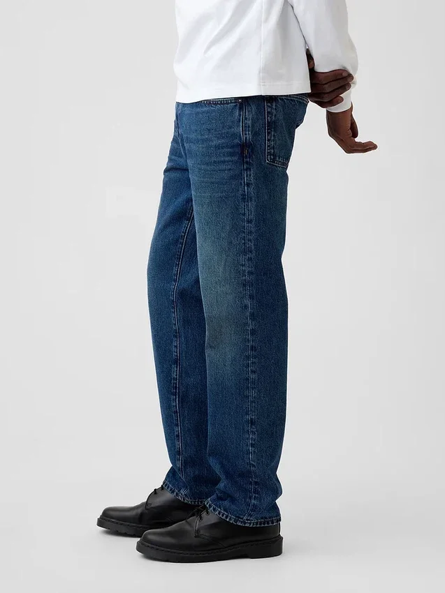Relaxed Straight Jeans