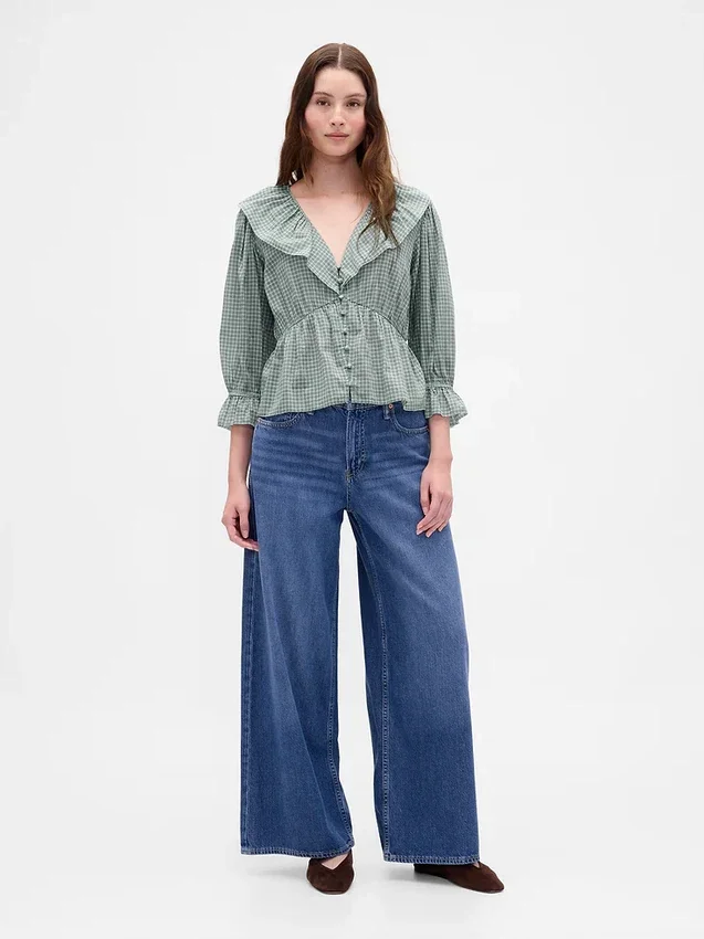 Ruffle Collar V-Neck Top