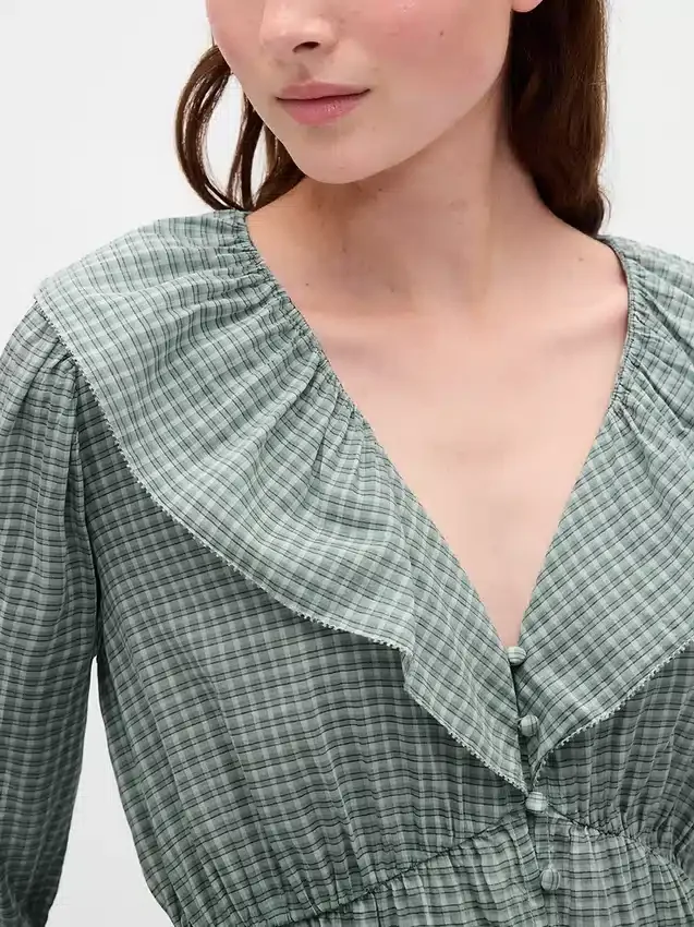 Ruffle Collar V-Neck Top